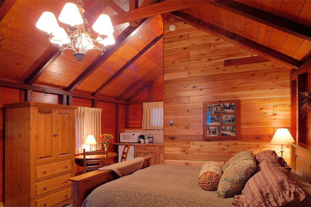 Paradise Lodge And Bungalows Lago Louise Exterior foto