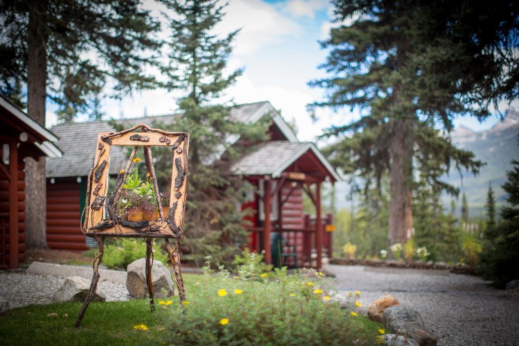 Paradise Lodge And Bungalows Lago Louise Exterior foto