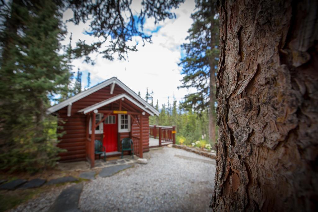 Paradise Lodge And Bungalows Lago Louise Exterior foto
