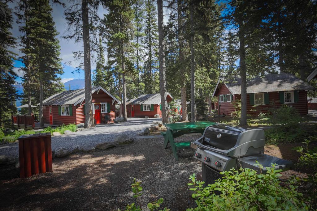 Paradise Lodge And Bungalows Lago Louise Exterior foto