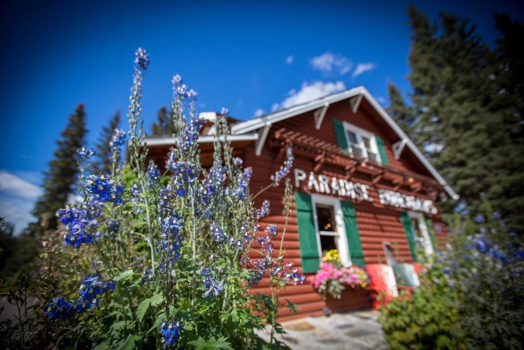 Paradise Lodge And Bungalows Lago Louise Exterior foto